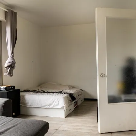 Apartment Studio Spacieux Et Calme + Parking Souterrain Paris